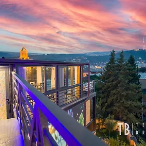 Locanda Terra Bridge, Tbilisi