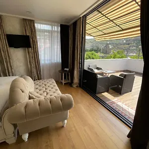 Tamarioni Apartment